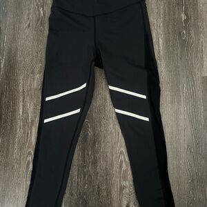 ZYIA Women's Black and White Athletic Leggings